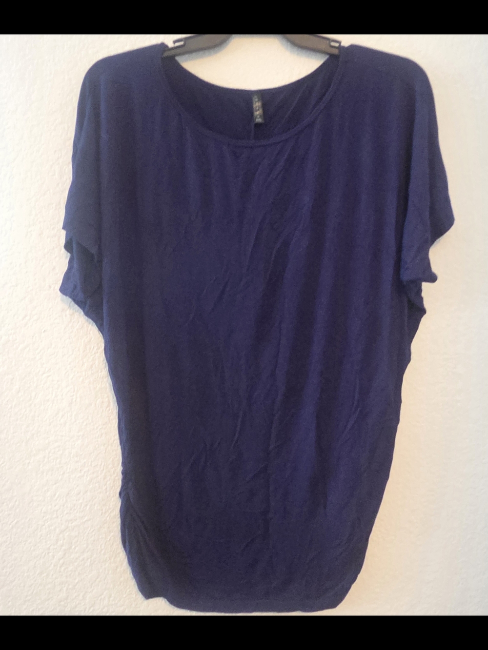 By Johnny Short Sleeve Scoop Neck Top in Deep Navy